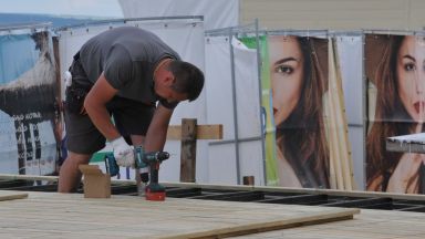 Внезапен прилив на румънски туристи по българското Черноморие Според хотелиерите