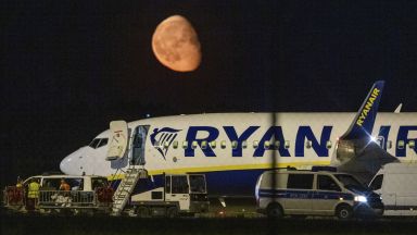 Ryanair срещу Мъск, втори рунд:  Безплатният интернет в самолетите ни ще е широко разпространен