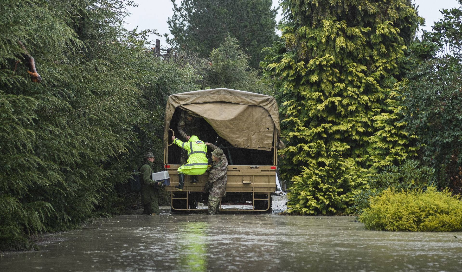 Правителството обяви 72 500 долара за подпомагане на кметовете в общностите в Кентърбъри, засегнати от наводнението