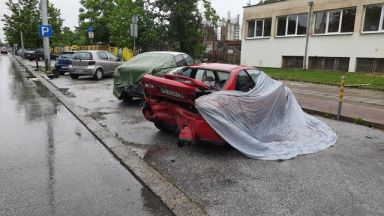 21-годишен удари пет паркирани коли в Пловдив (видео)