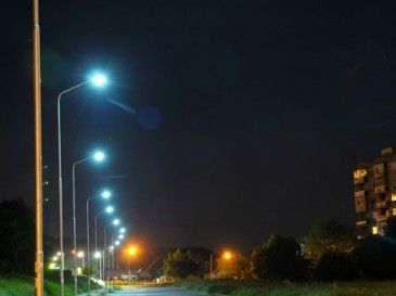 Много общини започват да изключват уличното осветление за определени периоди от време (снимка архив)