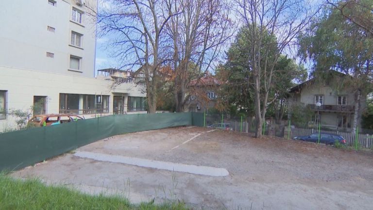 Жители на Лозенец се опитват да запазят едно от малкото