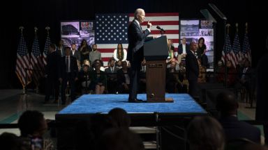 Джо Байдън вчера стана първият действащ президент на САЩ който