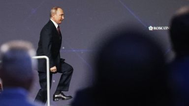 Преди форума в Санкт Петербург Кремъл трудно намира желаещи да общуват с неговия елит