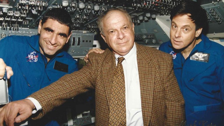 Бившият ръководител на израелската космическа агенция Ави Хар-Евен е починал