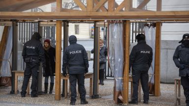 В чешкия град Пардубице полицията е задържала група украинци доставяли