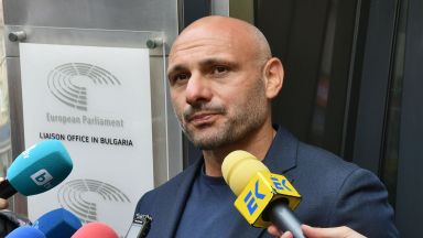 Станислав Недков Стъки внесе в представителството на Европейската комисия