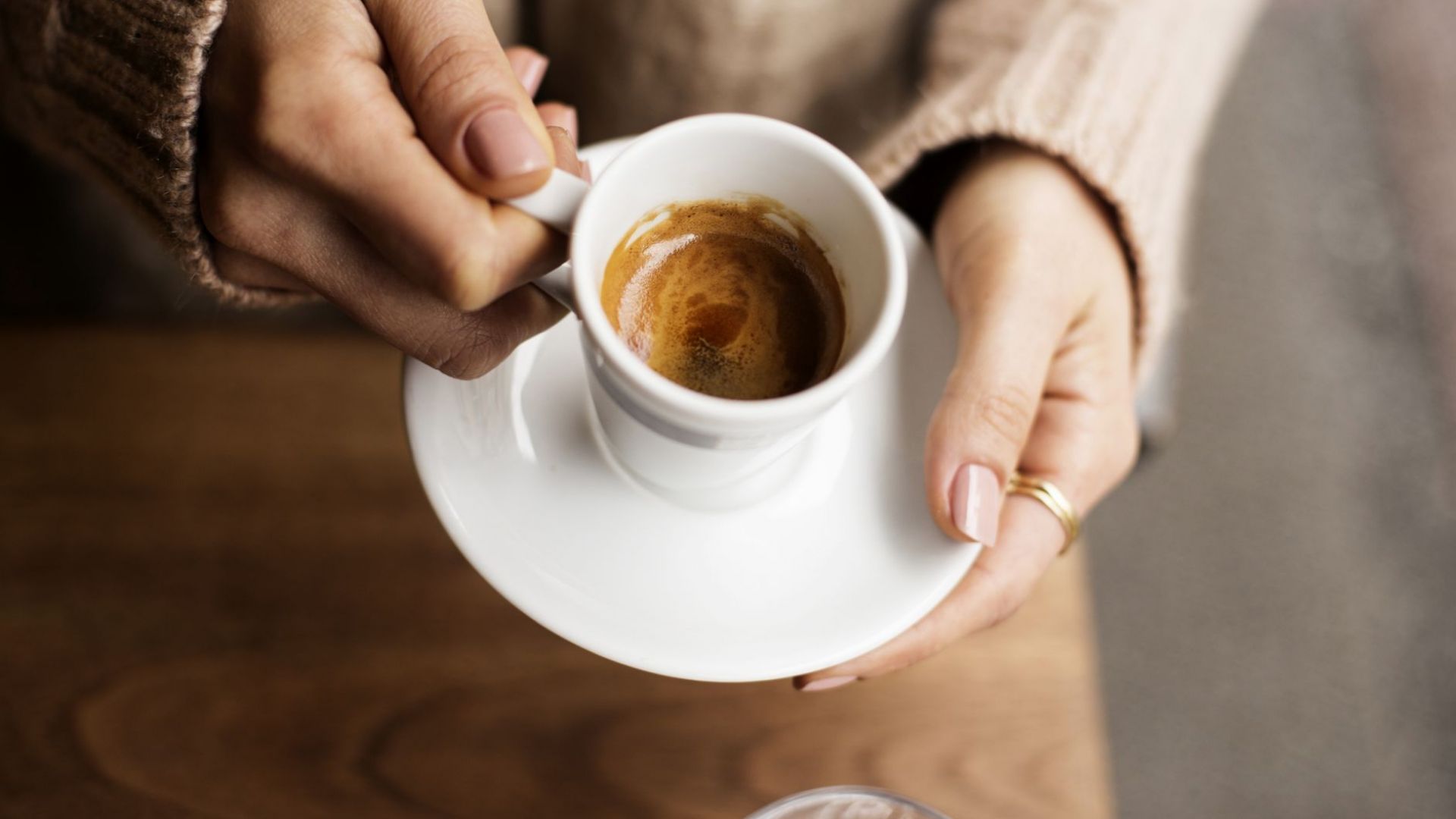 Консумацията на големи количества кофеин увеличава три пъти риска от глаукома