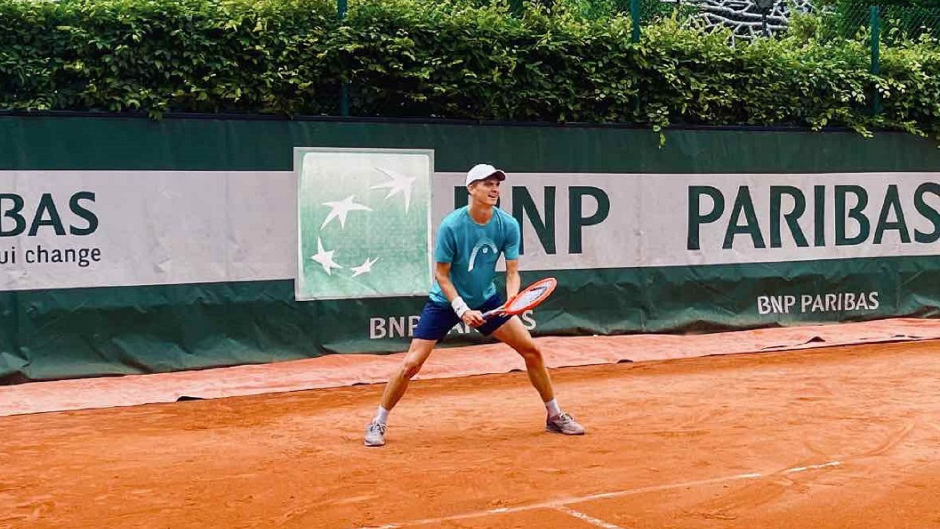 Българинът Пьотр Нестеров достигна четвъртфинал на юношеския "Ролан Гарос"