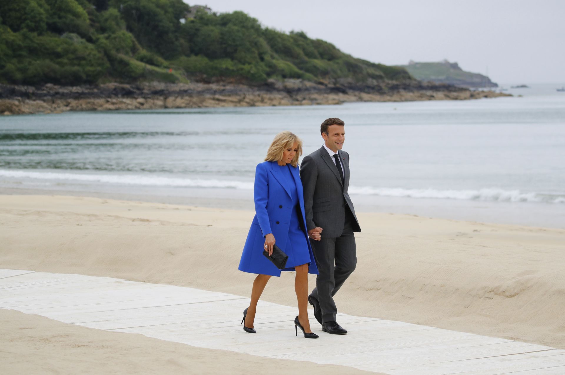 Френският президент Еманюел Макрон и съпругата му Брижит Макрон
