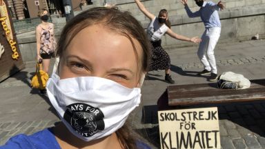 Виж още След дълъг период на онлайн протести шведската активистка