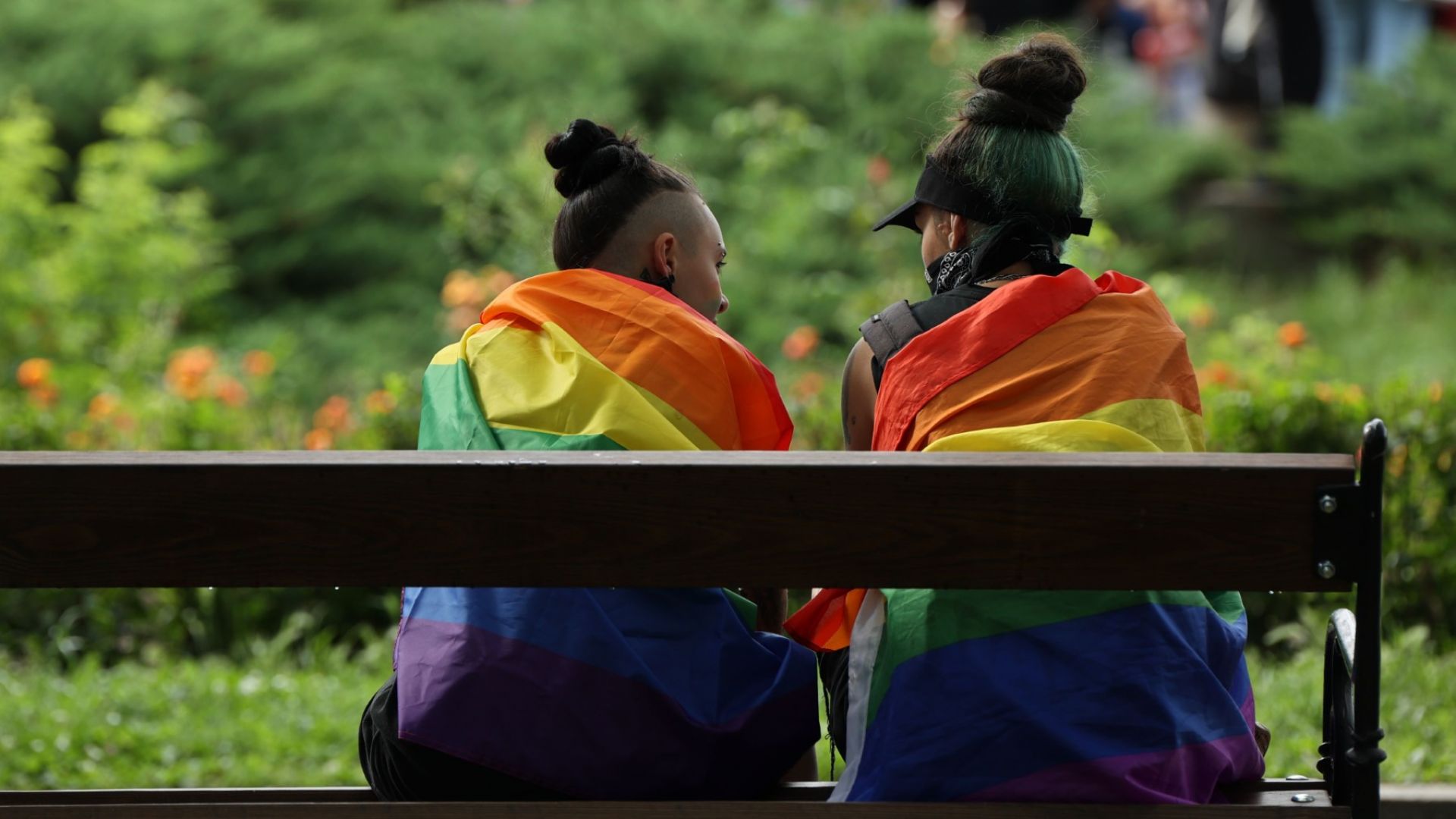 За 10 години два пъти повече американци се самоопределят като ЛГБТ