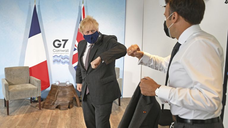 Двубой между английска и тулузка наденица - в неделя Лондон