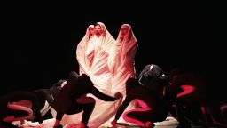 Студентите на Малин Кръстев от Театрален колеж "Любен Гройс" - на сцената на Народния