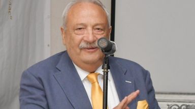 Нещата вървят почти като повторение но може да има и