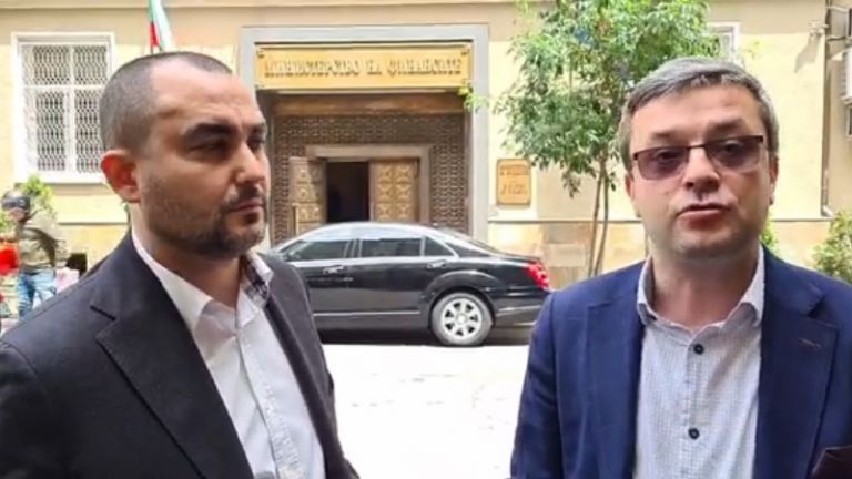 Тома Биков и Александър Иванов от ГЕРБ влязоха в Министерството