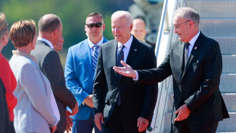 Американският президент Джо Байдън пристигна днес в швейцарския град Женева,