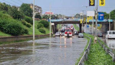 Русе се възстановява след вчерашния пороен дъжд който за кратко