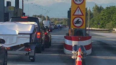 Хората пътуващи до Гърция ще трябва да представят PCR тест