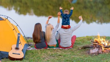 5 начина да не полудеете на първия си къмпинг с деца