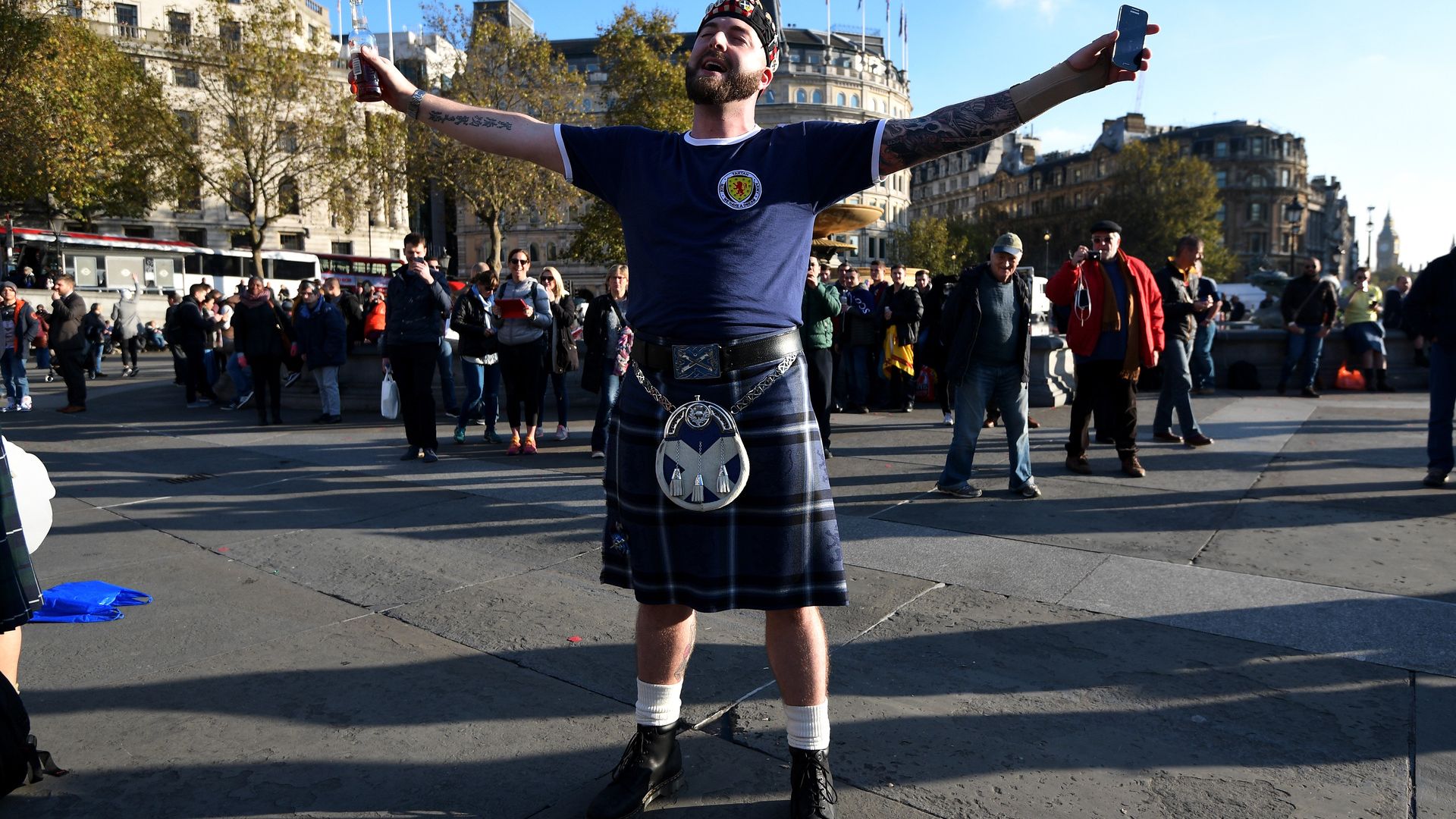 Инвазия в Лондон: Около 80 000 шотландци се изсипаха преди мача