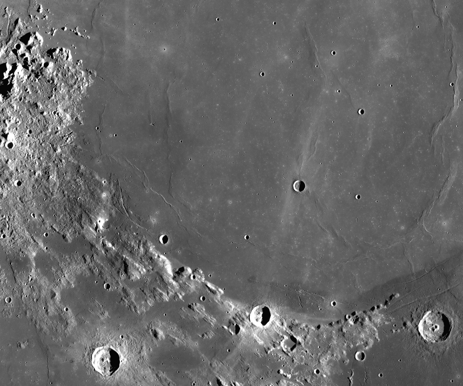 Планината Хемус на Луната