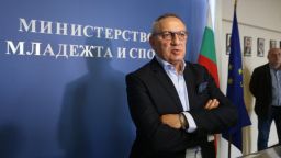Спортният министър за нахлуването на Стъки: Лесно е да събереш 20 човека и да правиш циркове