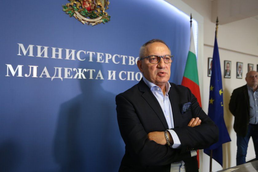 Със злоупотреби се занимават други органи, аз не съм прокуратура, каза Андрей Кузманов
