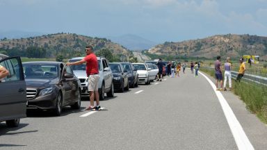 В следващите дни се очаква гръцкият министър на транспорта Костас