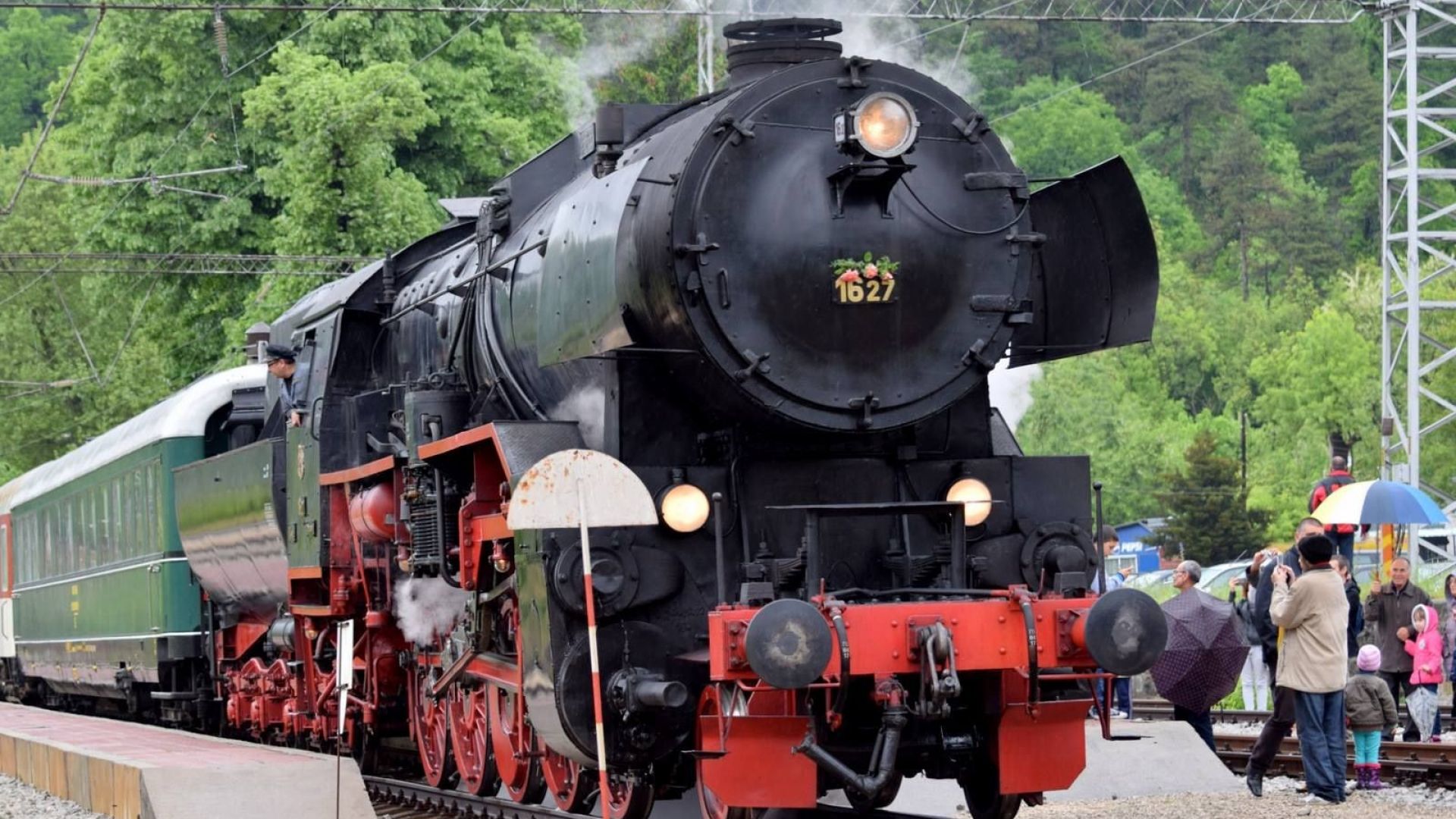 БДЖ пуска ретро влак с парен локомотив до Трявна