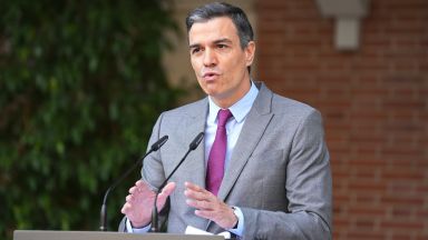 Вотът спечелен с малко мнозинство слага край на политическата безизходица