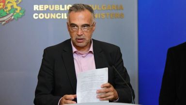 Кутев: Поисках оставката на Нинова като член на БСП, а не като говорител на кабинета