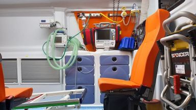 3 годишно дете падна от четвъртия етаж на жилищен блок в