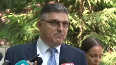 Черната кутия бе намерена бе извадена от повече от 70