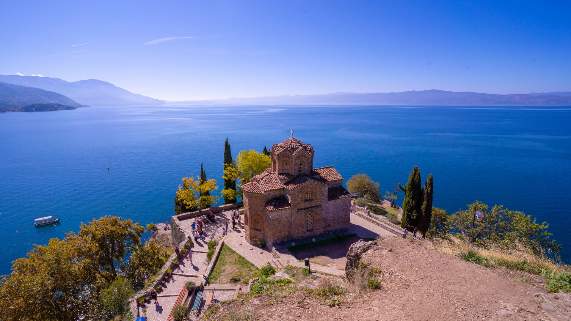 ЮНЕСКО предлага Охридското езеро да влезе в списъка на застрашеното наследство