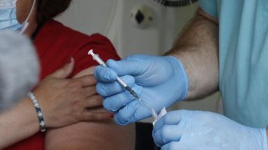 Общо 640 души се ваксинираха днес в изнесените пунктове на