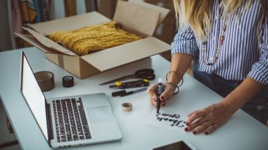 Триумфът на онлайн пазаруването от 2020 г научи потребителите да