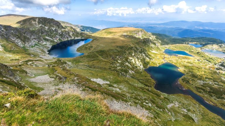 Рилските езера страдат от свръхтуризъм. Ще бъде ли въведена такса за посещение?