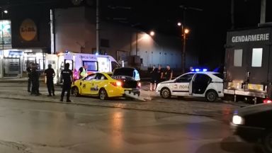 Полицейски патрул преследва такси в зрелищна гонка на булевард Александър