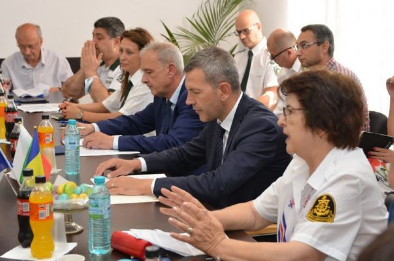 Българската делегация по време на срещата - министър Георги Тодоров е вторият отдясно