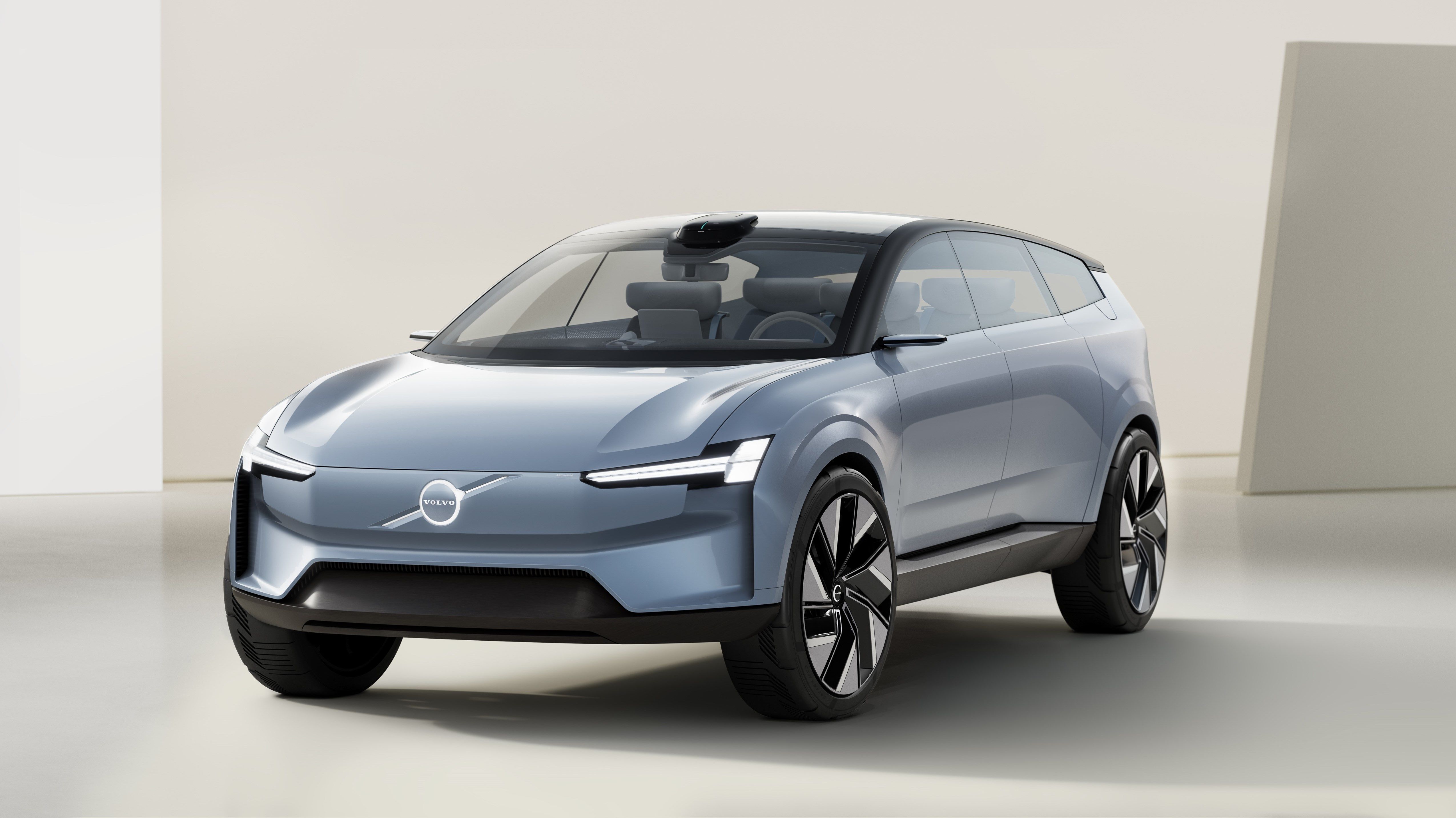 До 2026 г. Volvo пуска 6 електромобила