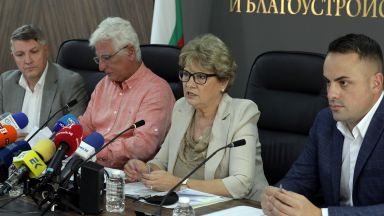 Комитова: Никой няма интерес да спира строежа на магистрала "Хемус"