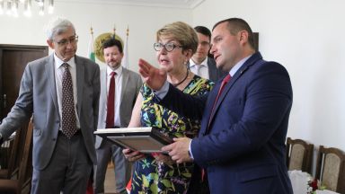 Посланикът на Русия у нас Елеонора Митрофанова се срещна в