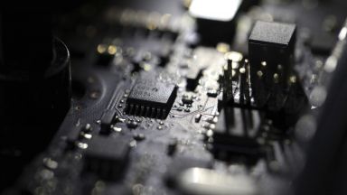 Кибератака с цел откуп парализира мрежите на най малко 200 компании