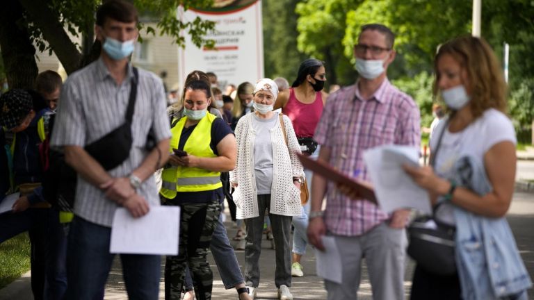 Русия отчете днес 1002 починали от коронавирус в рамките на