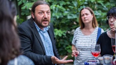 Неприятен инцидент е претърпял вчера Георги Илиев кметът на