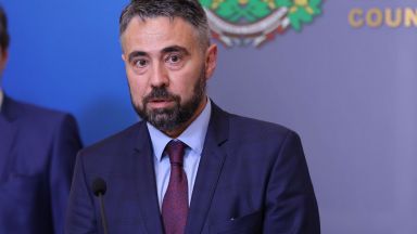 Енергийният министър поиска смяна на ръководството на "Булгартрансгаз" 