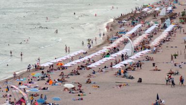 Броят на туристите по морето се увеличи със 70% в сравнение с нулевата 2020 г.
