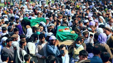 Двадесет и седем афганистанци пристигнаха днес в Кабул след като