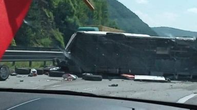 Тежка катастрофа е станала на магистрала Хемус съобщиха от Агенция